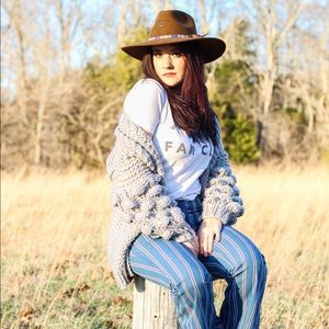 Meet your Posher, Olivia grace